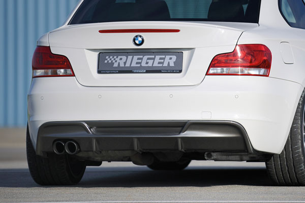 Rieger vložka do zadního nárazníku, černá lesklá, pro BMW řady 1 E82, E88